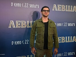 Марк Богатырев открыл новую главу: роман с двойником Татьяны Арнтгольц