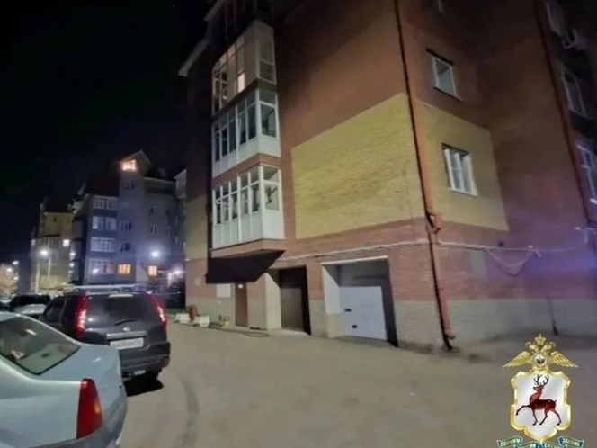 Двенадцатилетняя девочка найдена на крыше дома в Кстово